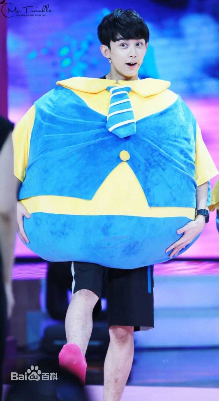 吴磊(Leo)大牌对王牌素颜照壁纸