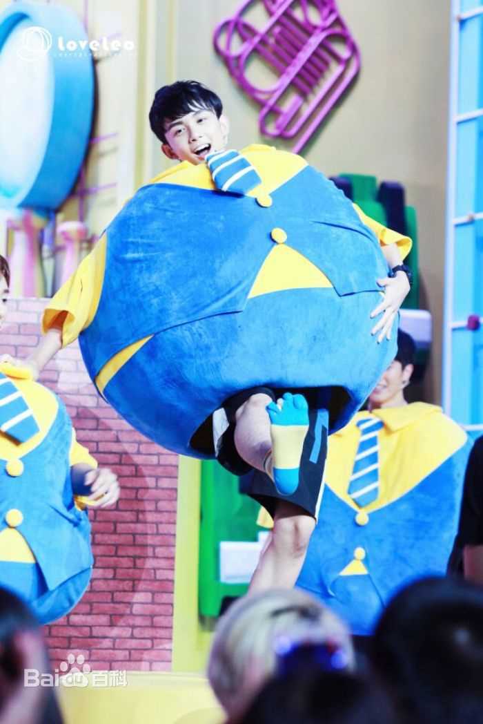 吴磊(Leo)大牌对王牌素颜照壁纸