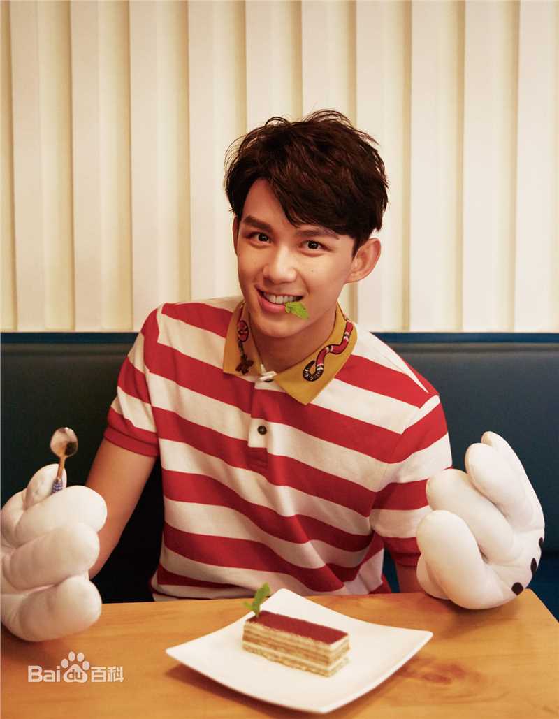 吴磊(Leo)在《红秀GRAZIA》中的