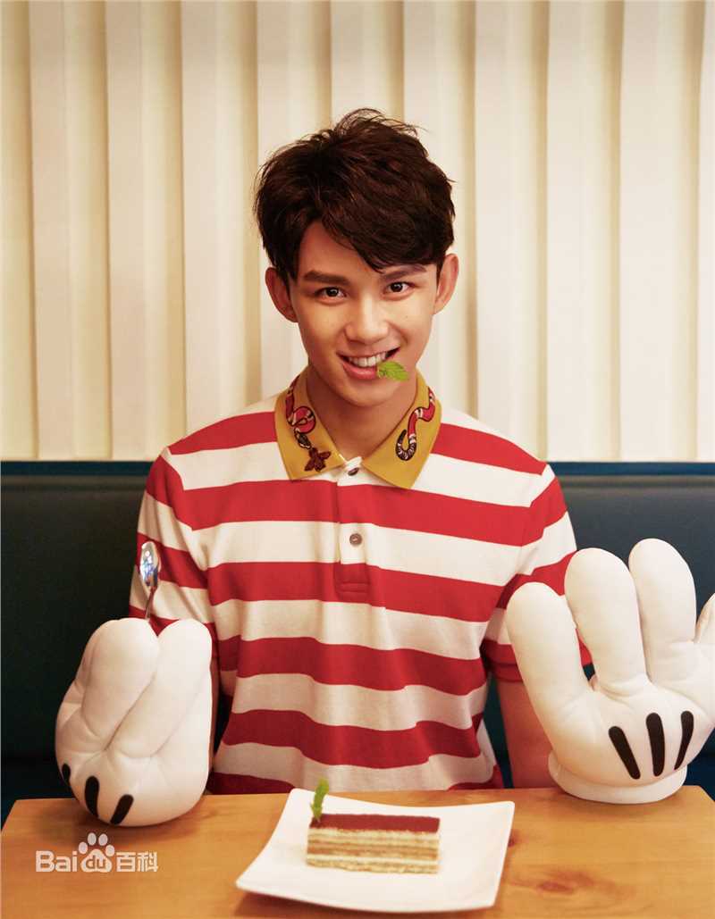 吴磊(Leo)在《红秀GRAZIA》中的