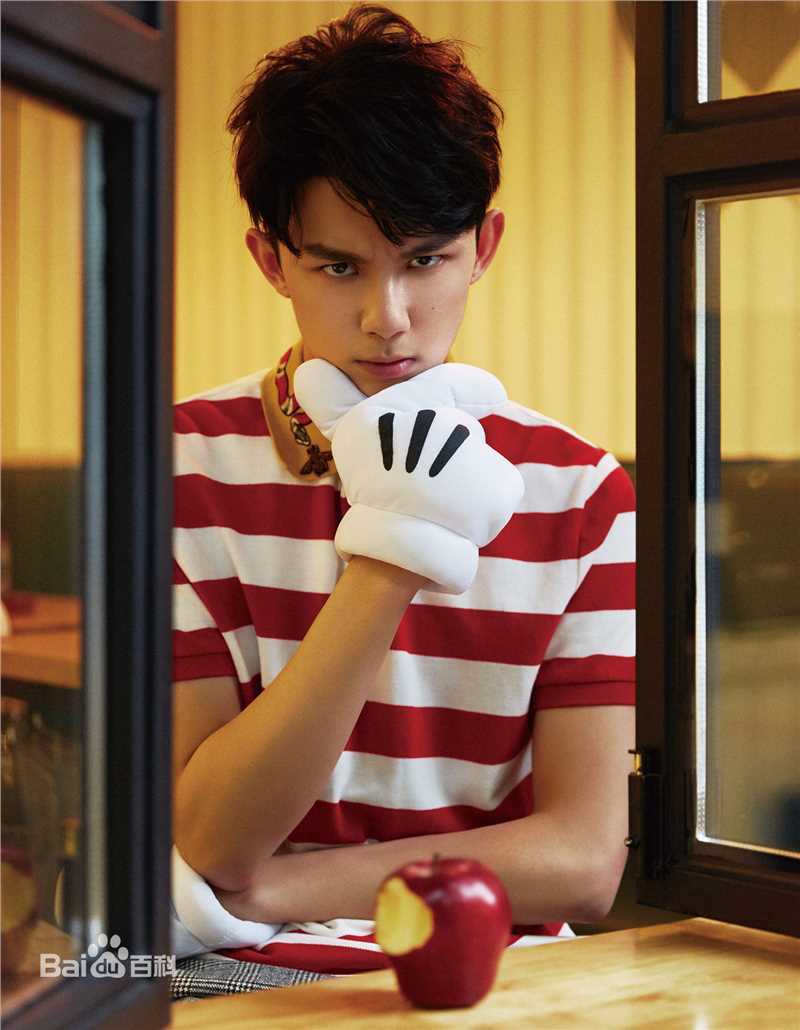 吴磊(Leo)在《红秀GRAZIA》中的