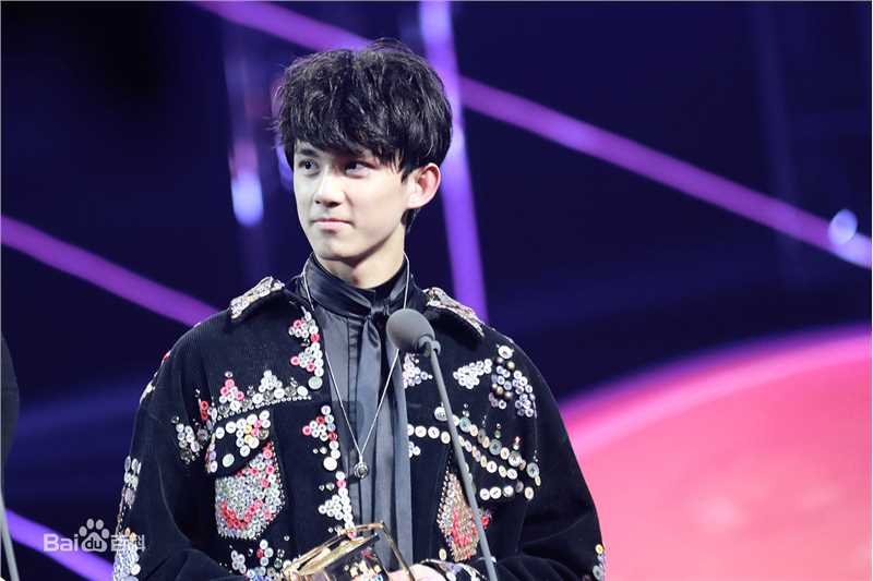 吴磊(Leo)优酷盛典性感图片图集