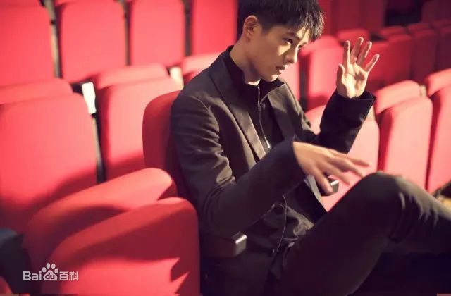 刘昊然高清_杂志图集