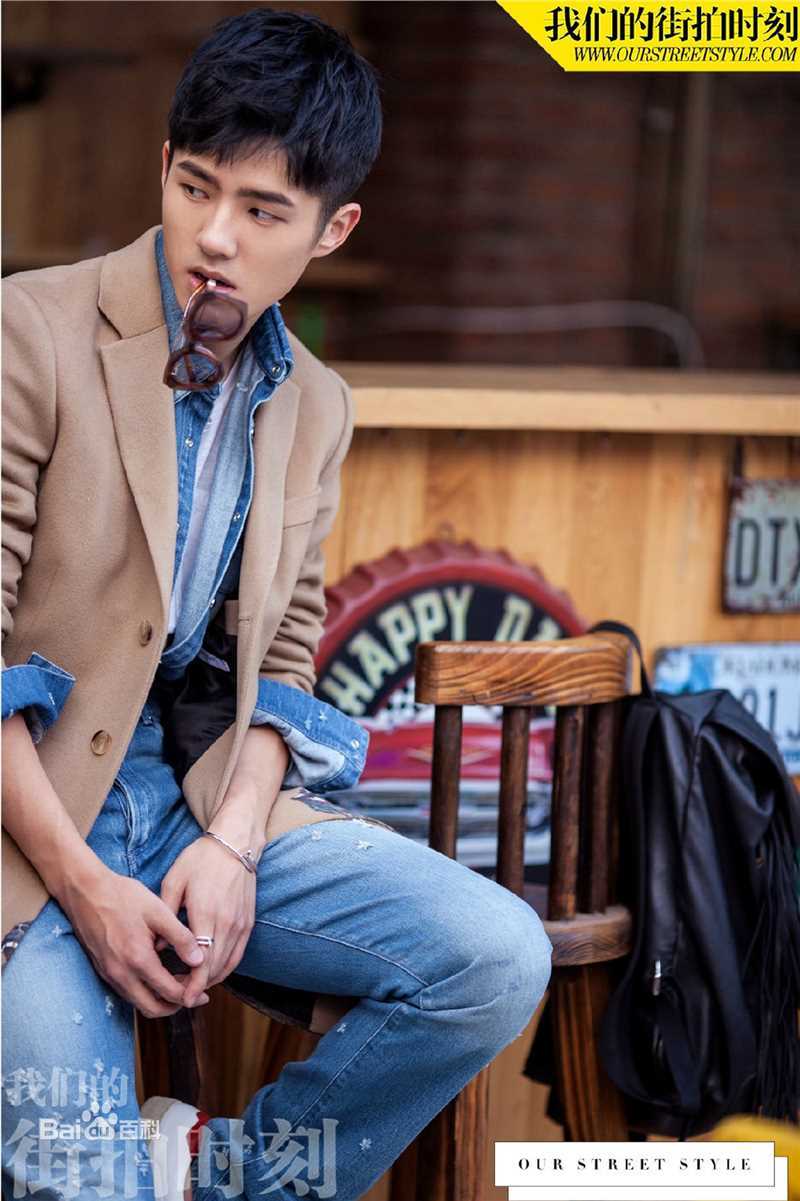 刘昊然街拍时刻生活照