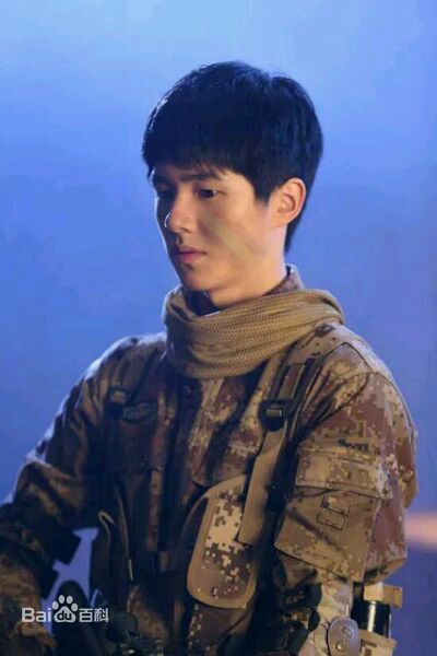 刘昊然真正男子汉生活照