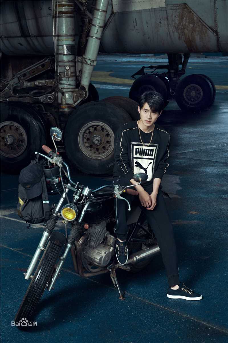 刘昊然广告代言2生活照相册