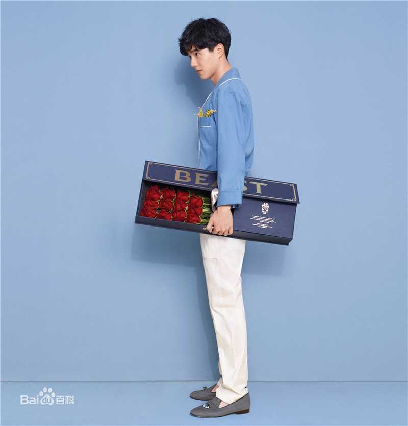 刘昊然广告代言2生活照相册