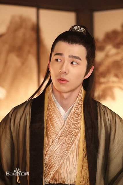 刘昊然-高能少年团图片图册