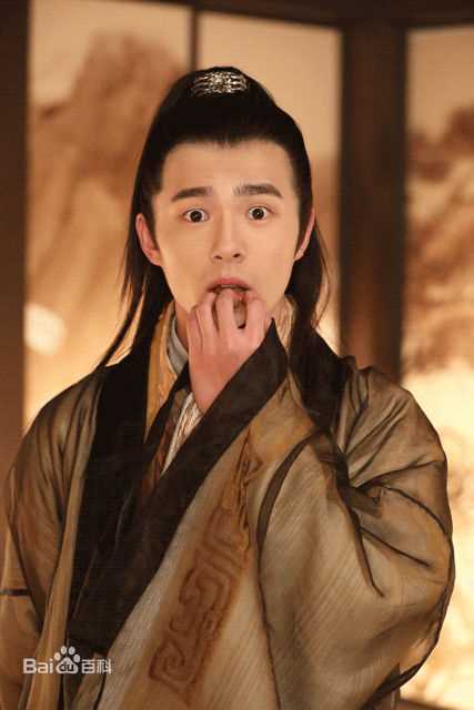 刘昊然-高能少年团图片图册