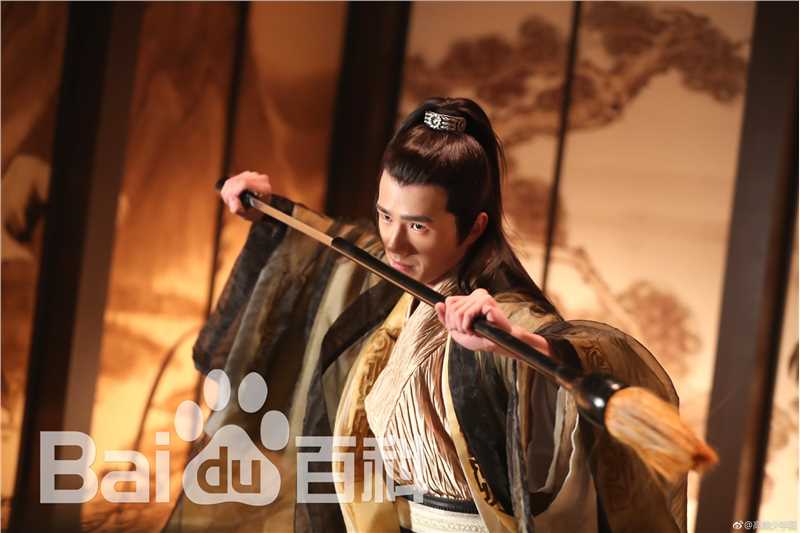 刘昊然-高能少年团图片图册