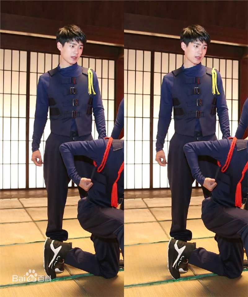 刘昊然-高能少年团图片图册