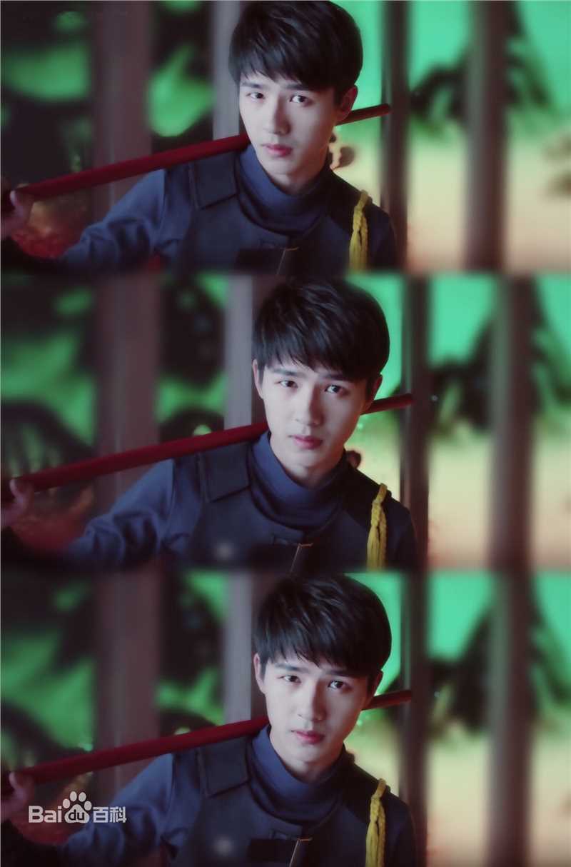 刘昊然-高能少年团图片图册