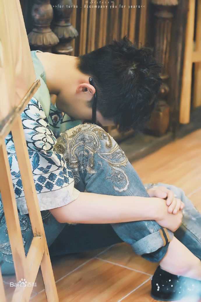 高清刘昊然图片