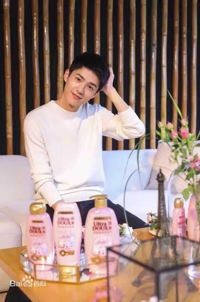 刘昊然-广告代言图片图集