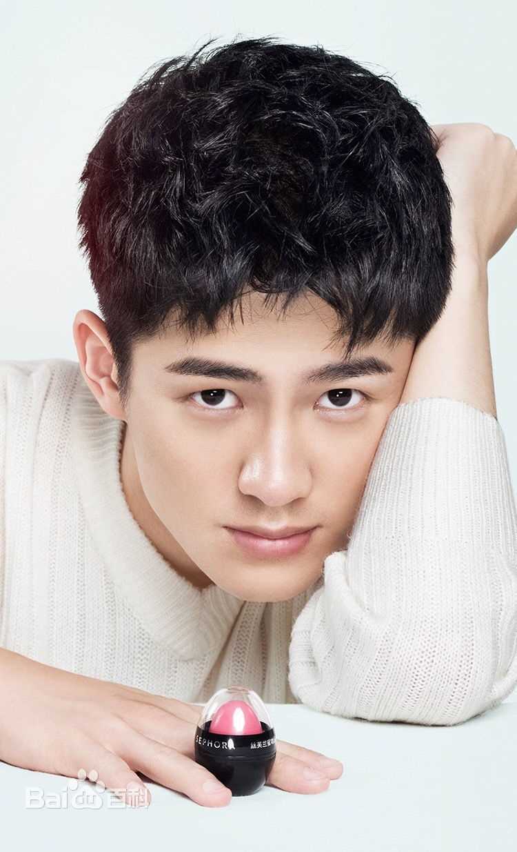 刘昊然-广告代言图片图集