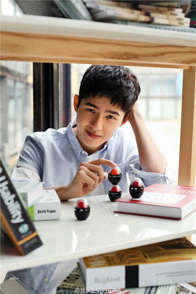 刘昊然-广告代言图片图集