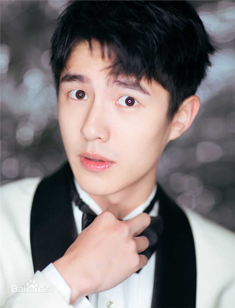 刘昊然个人摄影展壁纸壁纸