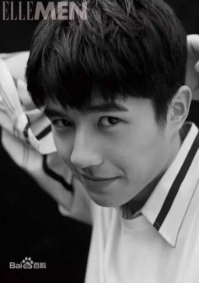 最全刘昊然在《睿士ELLEMEN》中的相册