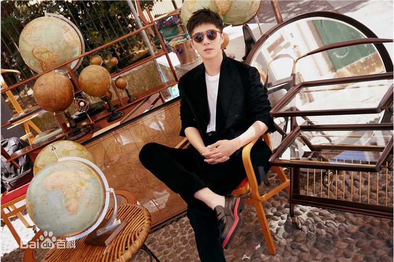 刘昊然-TOD'S 鞋履系列大使性感图片图集