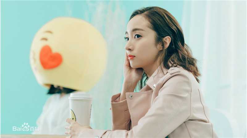 胡冰卿节目活动图素颜照相册