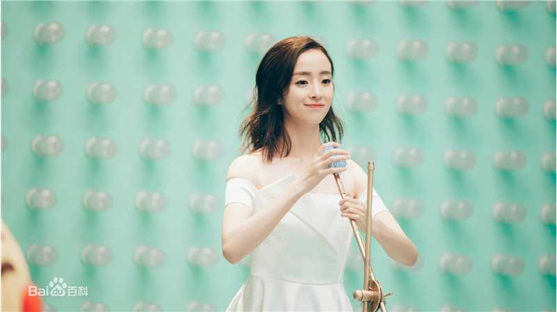 胡冰卿节目活动图素颜照相册