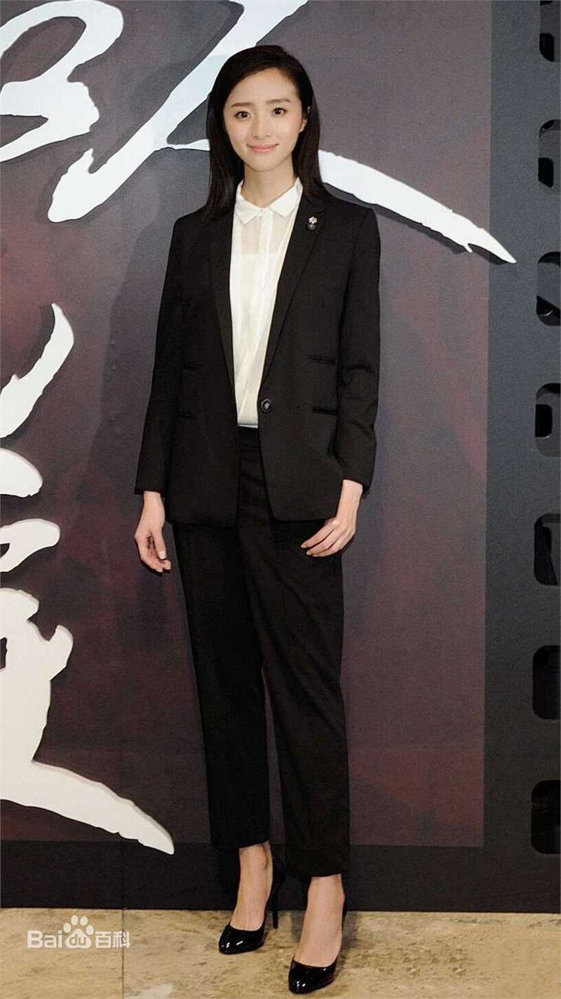 胡冰卿节目活动图素颜照相册