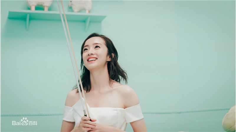 胡冰卿节目活动图素颜照相册