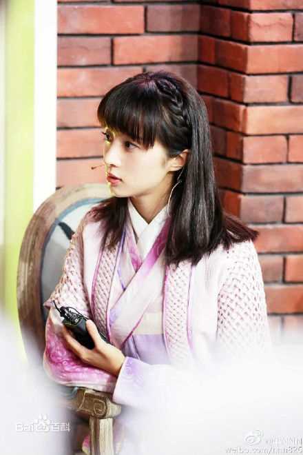 胡冰卿节目活动图素颜照相册