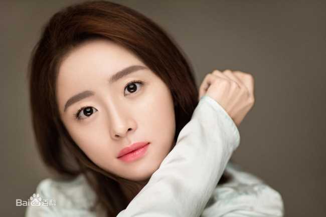 胡冰卿最全2017年杂志相册