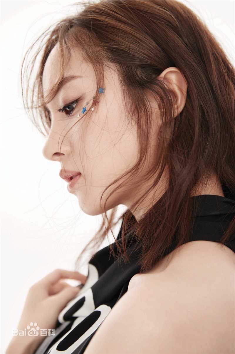 胡冰卿最全2017年杂志相册