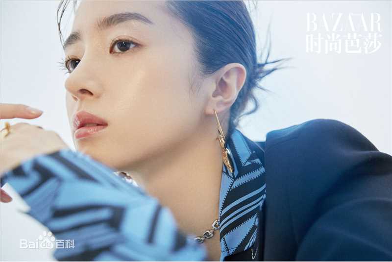 胡冰卿最全2018年杂志相册