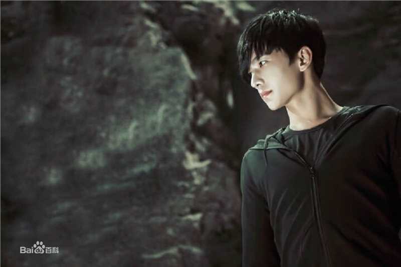 高清吴念真(Wen-ching Wu)在《盗墓笔记》饰演张起灵中的图集