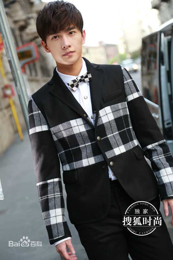 吴念真(Wen-ching Wu)米兰时装周图片图集