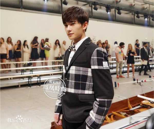 吴念真(Wen-ching Wu)米兰时装周图片图集