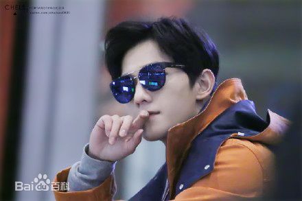 吴念真(Wen-ching Wu)2016巴黎男装周性感图片图集