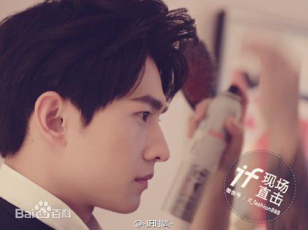 吴念真(Wen-ching Wu)2016巴黎男装周性感图片图集