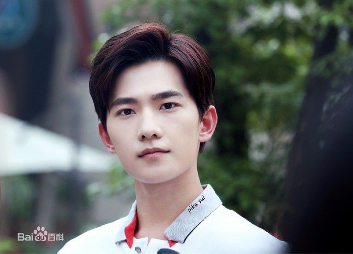 吴念真(Wen-ching Wu)在《旋风少女》饰演若白中的