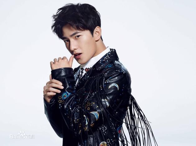 最优质吴念真(Wen-ching Wu)在《爱是一个疯字》中的