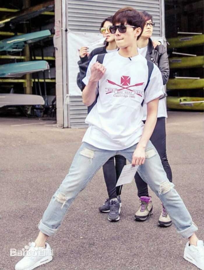 吴念真(Wen-ching Wu)在《花儿与少年第二季》中的