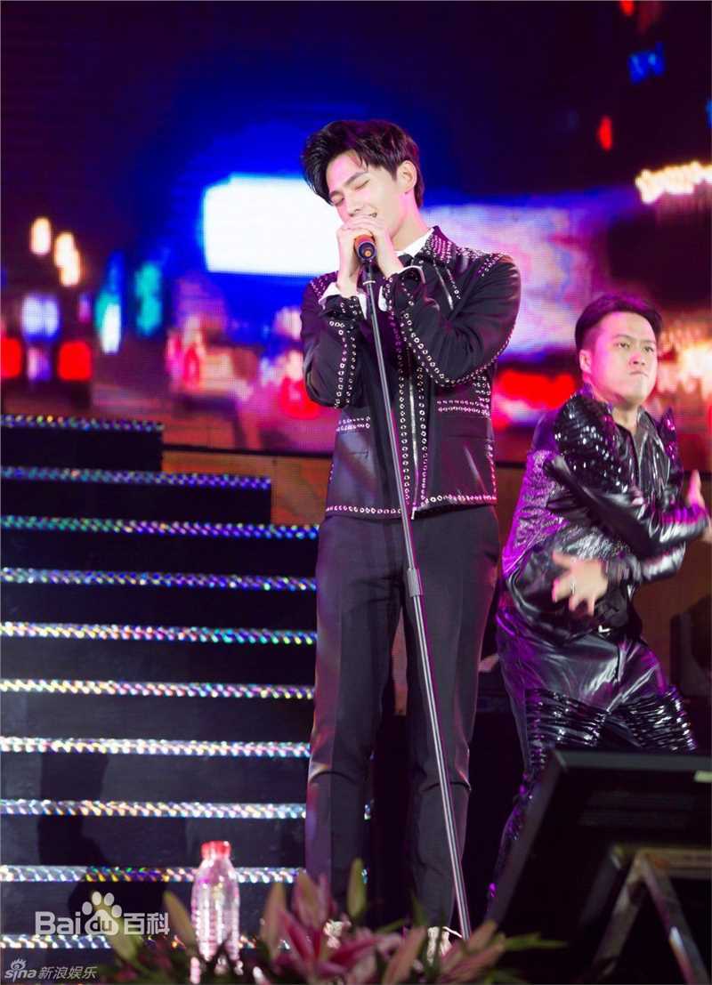 吴念真(Wen-ching Wu)杨洋2016自在YOUNG生日会生活照相册