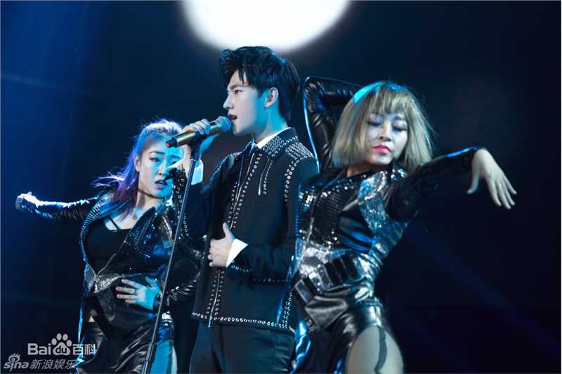 吴念真(Wen-ching Wu)杨洋2016自在YOUNG生日会生活照相册