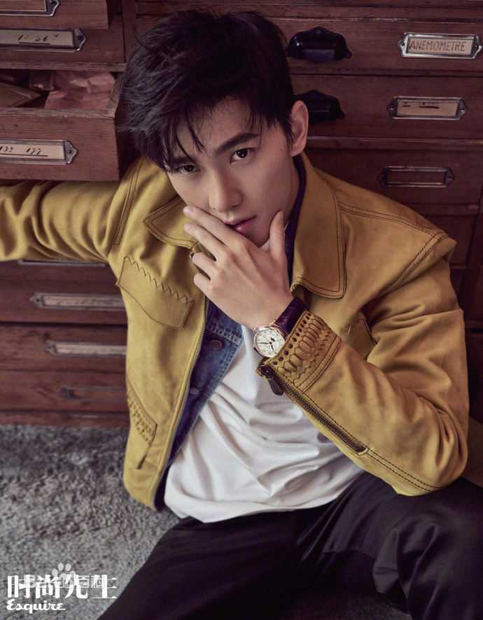 精选吴念真(Wen-ching Wu)在《时尚先生Esquire》中的图册