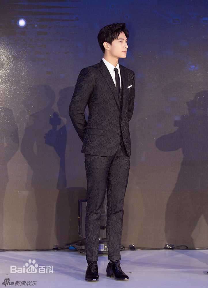 吴念真(Wen-ching Wu)百度MOMENTS商业峰会性感图片图集