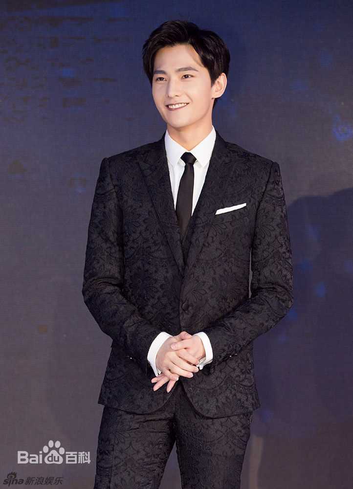 吴念真(Wen-ching Wu)百度MOMENTS商业峰会性感图片图集