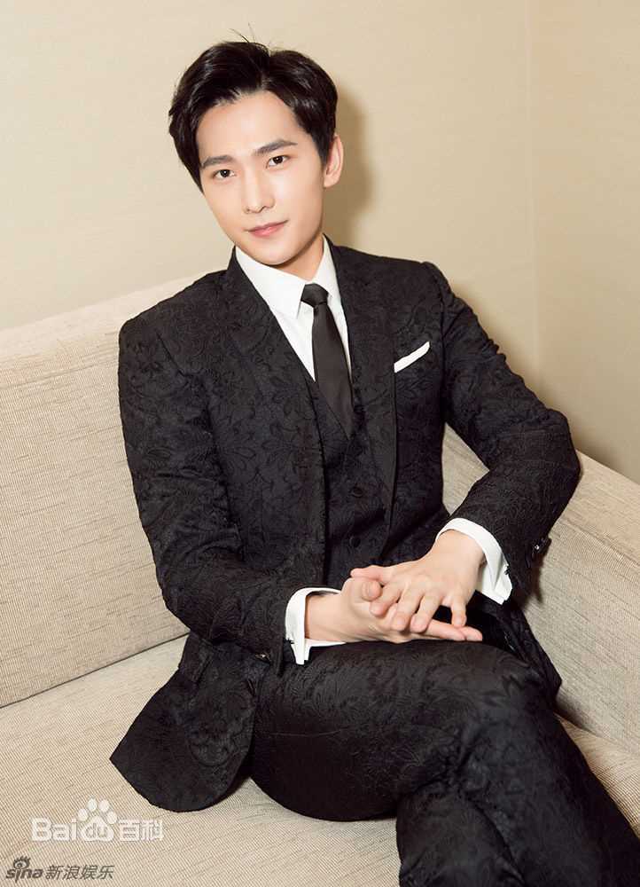 吴念真(Wen-ching Wu)百度MOMENTS商业峰会性感图片图集