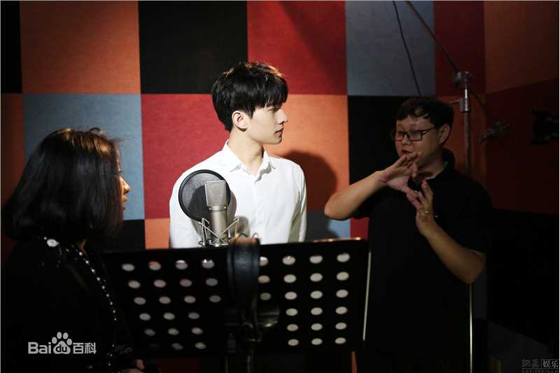 最新吴念真(Wen-ching Wu)在录制公益歌曲《瞳孔里的太阳》中的壁纸