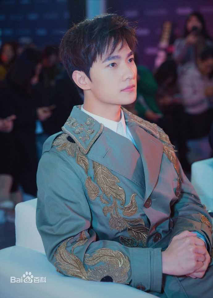 吴念真(Wen-ching Wu)代言品牌发布会/见面会性感图片壁纸