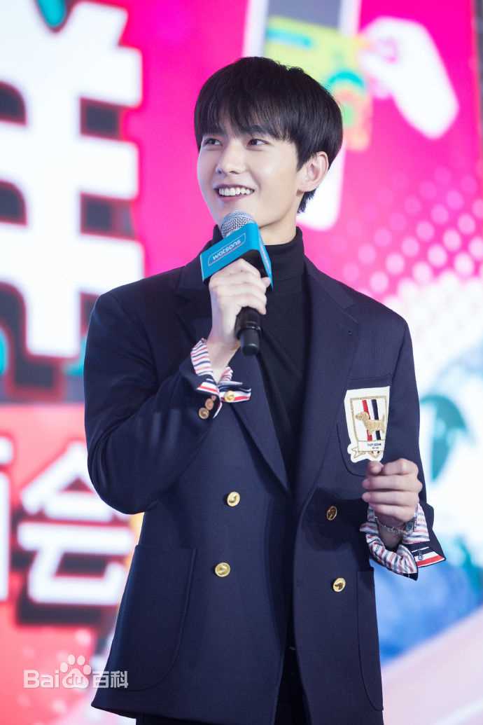 吴念真(Wen-ching Wu)代言品牌发布会/见面会性感图片壁纸