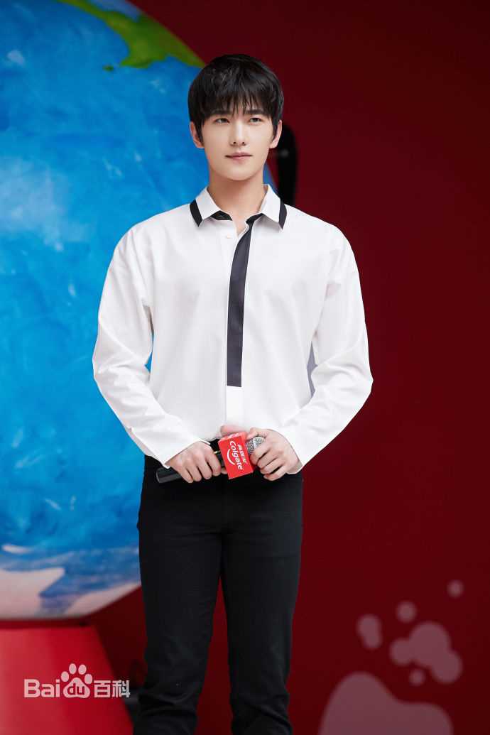 吴念真(Wen-ching Wu)代言品牌发布会/见面会性感图片壁纸