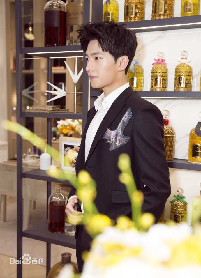 吴念真(Wen-ching Wu)代言品牌发布会/见面会性感图片壁纸